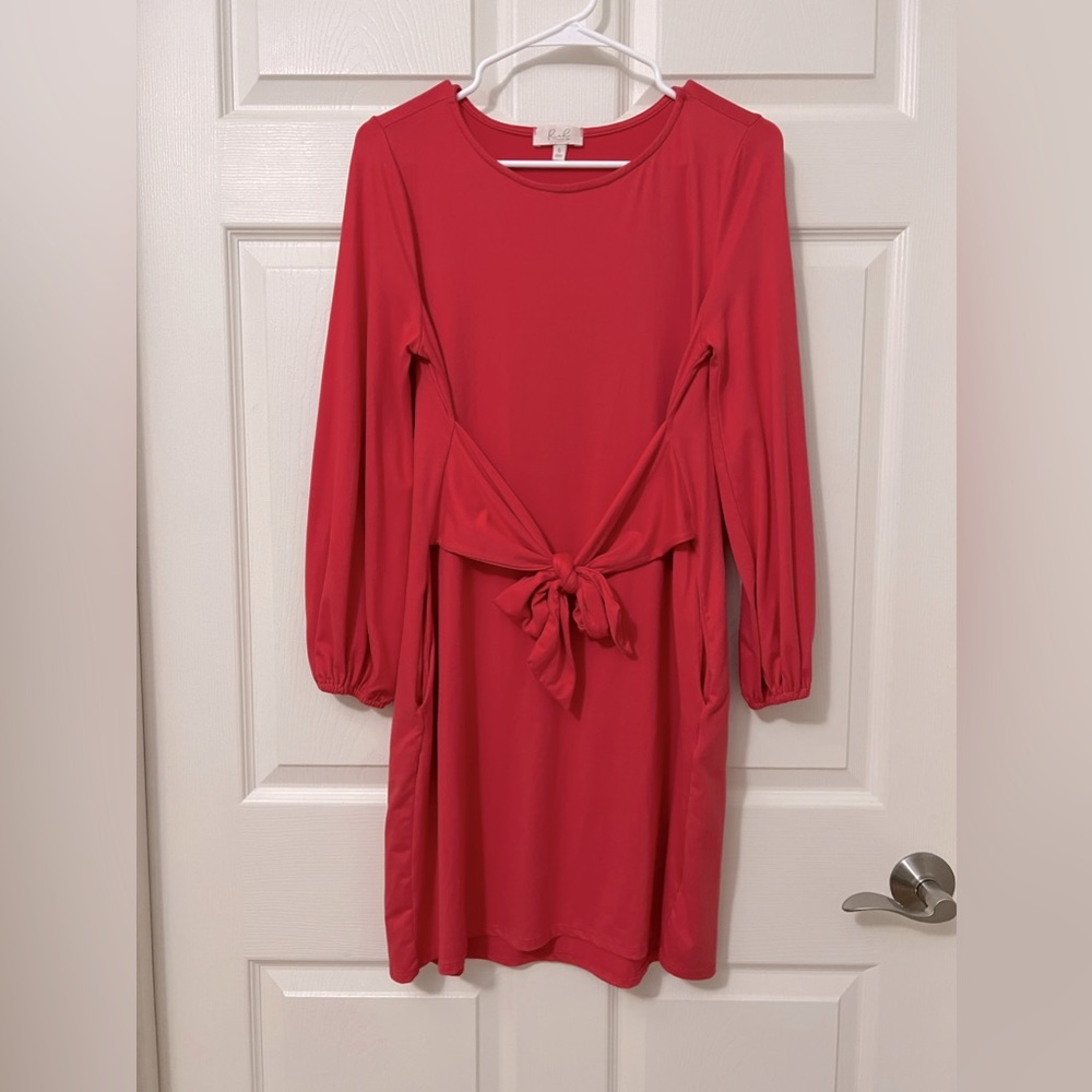 Long sleeve pink dress with pockets